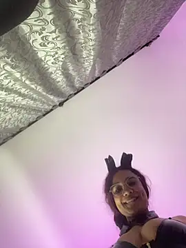 KITTY914: онлайн-секс-чат