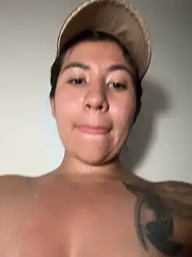 Chat XXX en directo de kim_monti