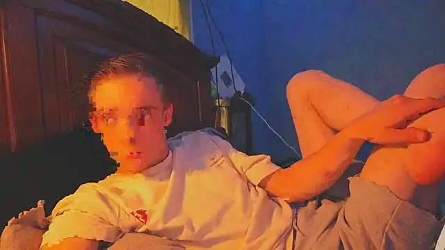 Ilovepussy1911: онлайн-секс-чат