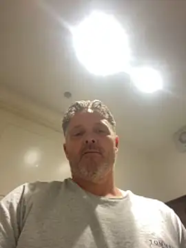 mrlovinhusband's Webcam Show