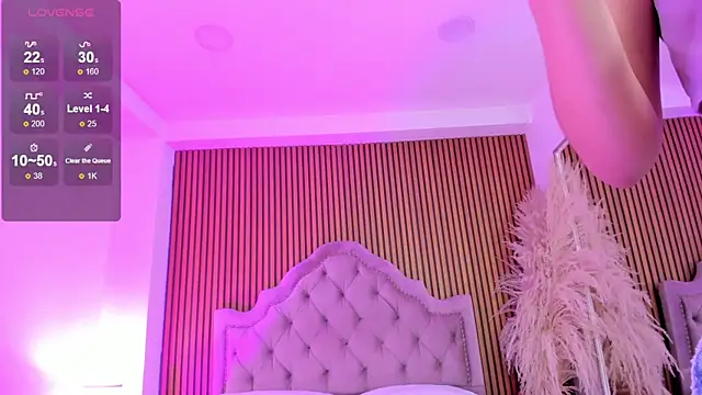 KarelyMitchel Chat XXX in diretta