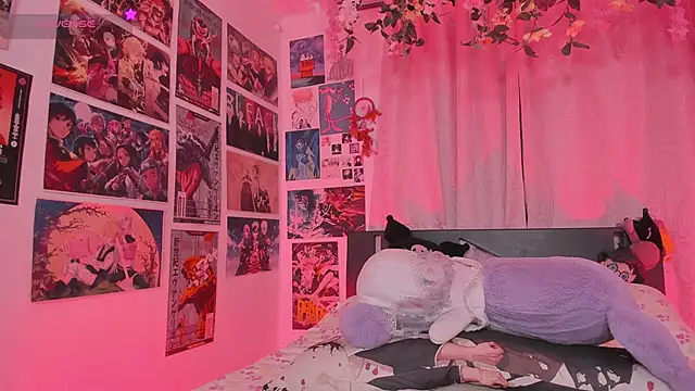 MissCurvyTop Adlı Modelin Canlı XXX Sohbeti