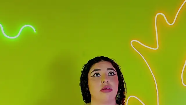 Chatroom XXX en direct de Bagiolett