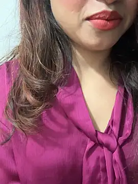 riya_sharma11n Webbikameraesitys