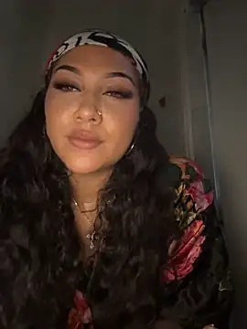 Lickplayofficial Adlı Modelin Canlı XXX Sohbeti