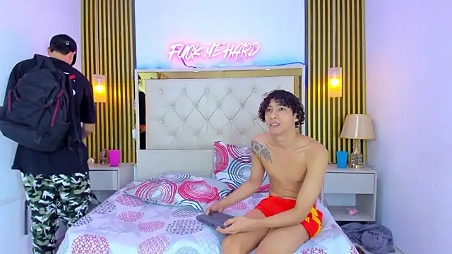 Adventurous_Boys Live XXX-chat