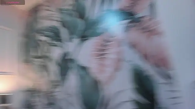 Hada_Magica Adlı Modelin Canlı XXX Sohbeti