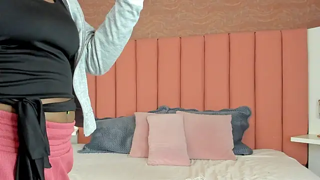 MiaJacksson's Webcam Show