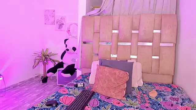 HilarySolis2 Live XXX-Chat