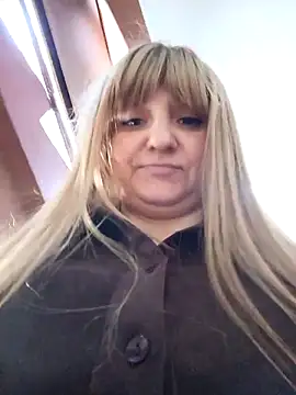 Office_Albertina Chat XXX live