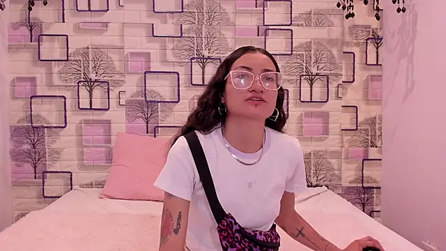 Samanthaa_Evanssn Webbikameraesitys