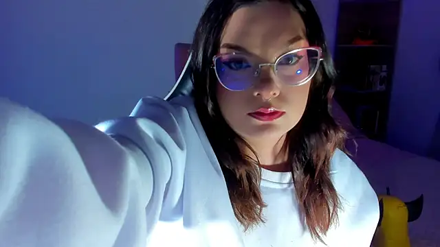 OphelianaRose33: онлайн-секс-чат