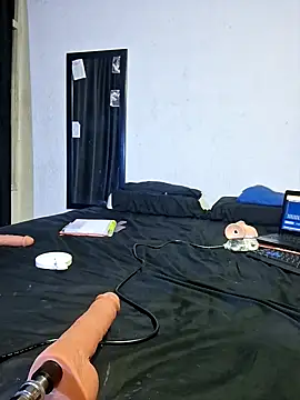 Backdoor_Newbie Chat XXX live