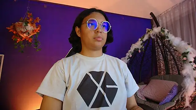 Živý XXX chat Emmapark_