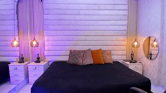 VictoriaaBlair 即時 XXX 聊天