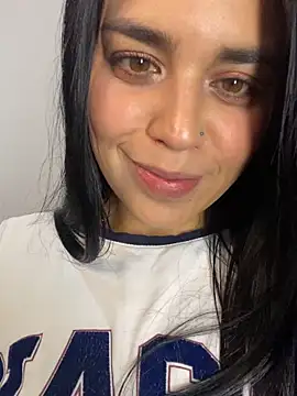 Chat XXX en directo de sophyy_white