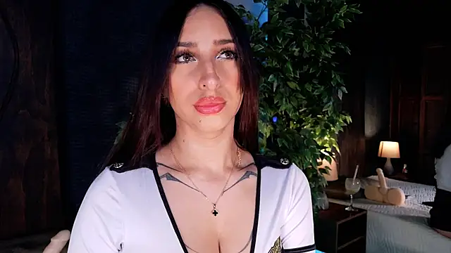 Онлайн чат XXX MelodyAdamss