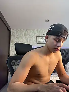 Lander_Cruz élő XXX-chatje