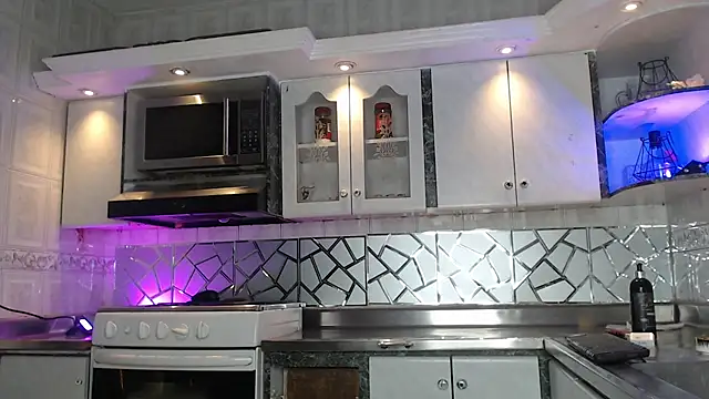 CrisOzzz – Live XXX-chat