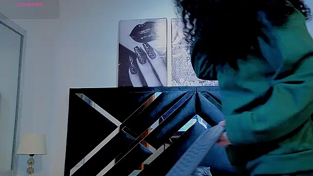 Chat XXX en directo de Zoe-yanin