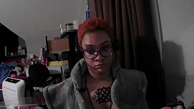 Chatroom XXX en direct de nickytheehawtie