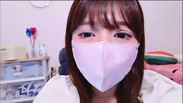 Runarunapi élő XXX-chatje