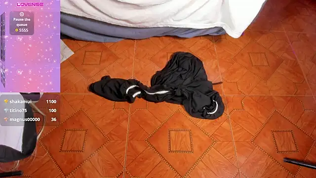 Isaac_Grey Webcam Show