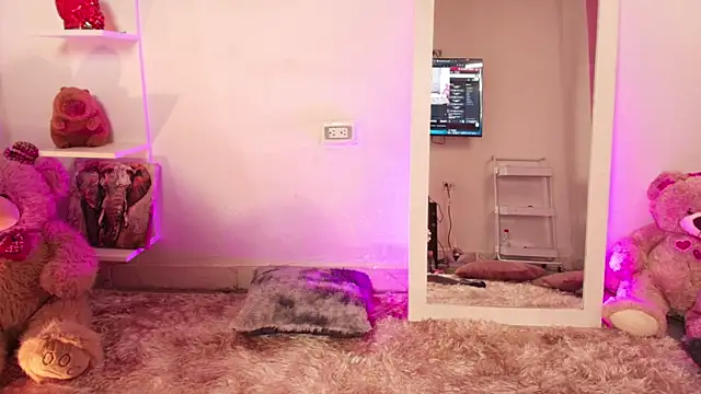 ema_parkerr Adlı Modelin Canlı XXX Sohbeti