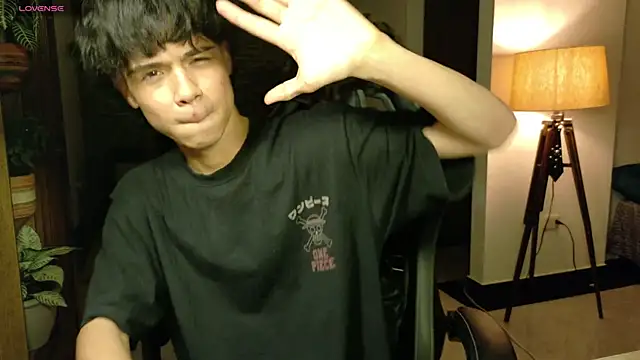 MyLatinHotBoys élő XXX-chatje