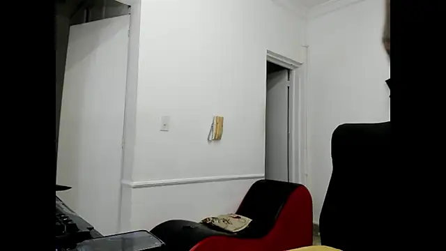 StraightBoy_Nick 在線直播表演