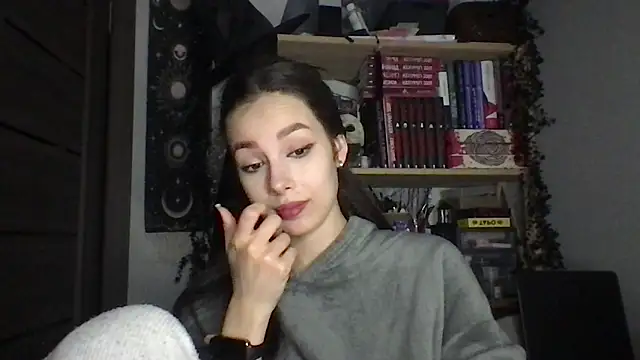 Yuna5343 即時 XXX 聊天