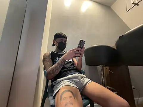 tattoo_hottie 网络视讯表演