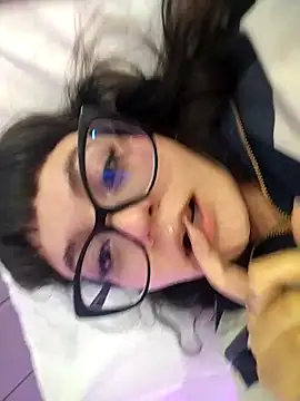 Chatroom XXX en direct de Sweet_Namii