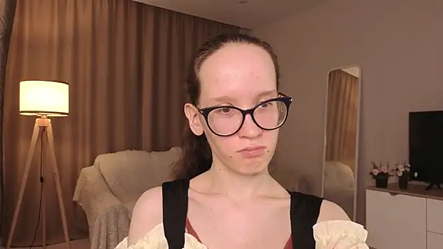 BettyBrowni: απευθείας συνομιλία ΧΧΧ