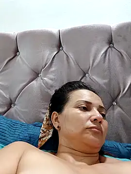 Amanda39 Live XXX-Chat