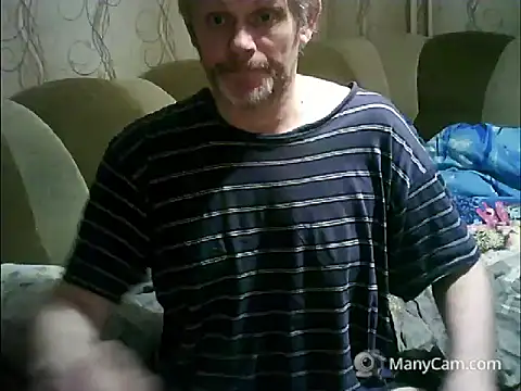 Mr__XX: διαδικτυακό σόου στην κάμερα