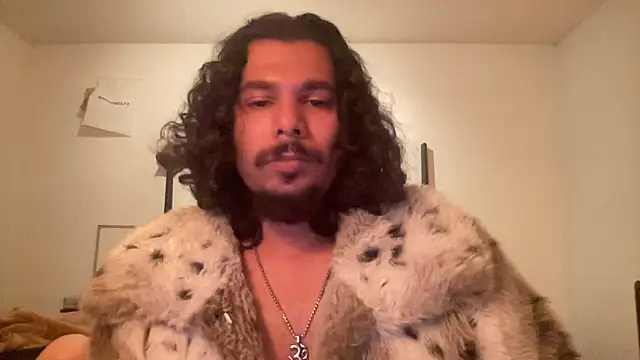 Živý XXX chat daddyvibes