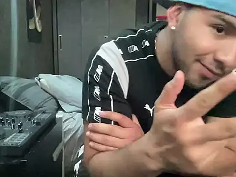 Bbydaddy_0 Chat XXX in diretta