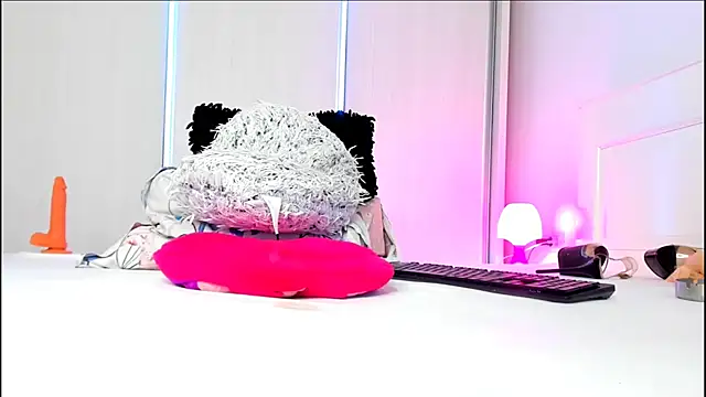 Chat +18 de Aidasina ao vivo