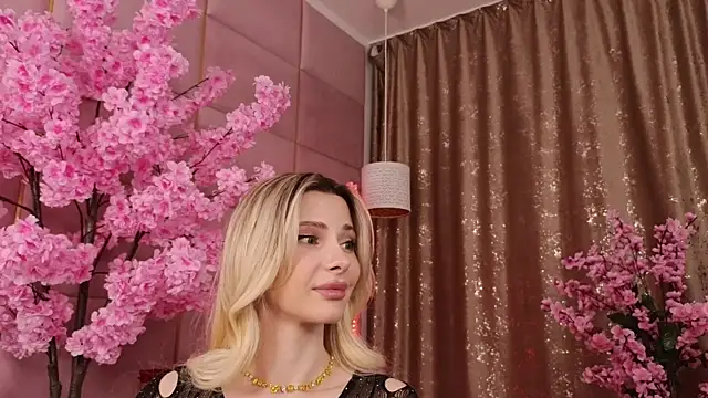 Elliblue 现场XXX聊天