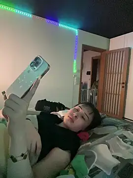 Just-Lilly: απευθείας συνομιλία ΧΧΧ