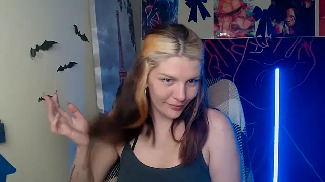 Chatroom XXX en direct de VanessaRey_