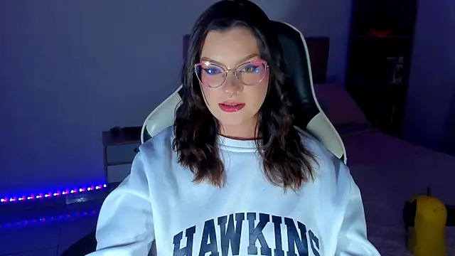 OphelianaRose33 live XXX chat