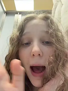 outside_rosy Live XXX Chat