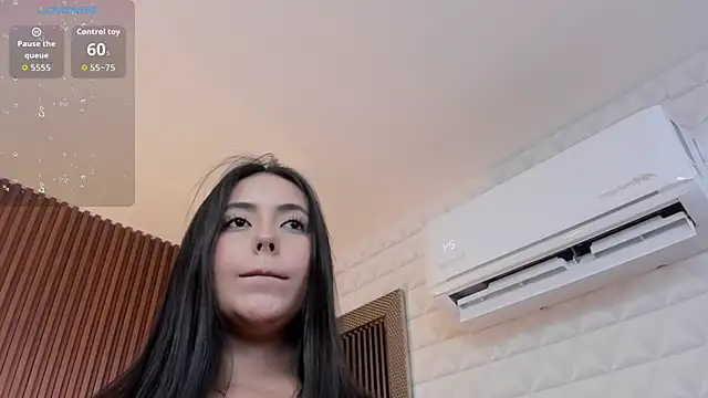 Julietasantos__ élő XXX-chatje