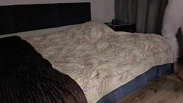 _PingPong_ Adlı Modelin Canlı XXX Sohbeti