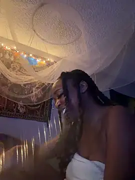 Nayomii28 ওয়েবক্যাম শো