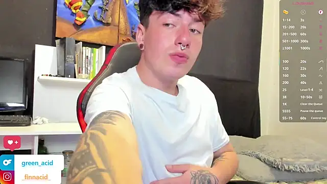 Webkamerová show Green_acid01