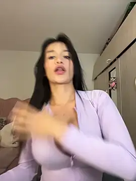 Emmily_19 ওয়েবক্যাম শো