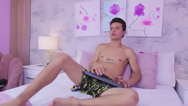 Chat XXX en directo de ChloeAndJeanPaul